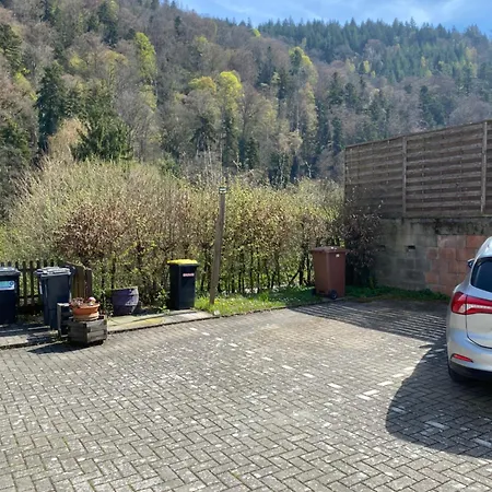 Am Wald, Am Berg